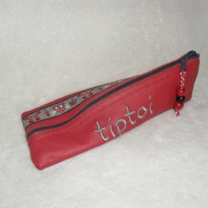 Asymmetrisches Tascherl rot