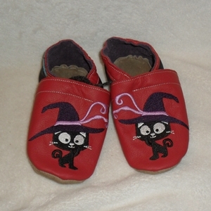 Puschen Gr. 25 rot/dunkellila Katze