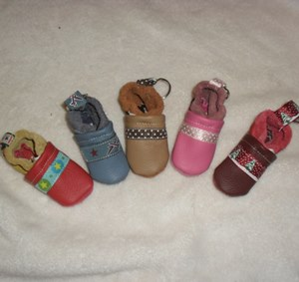 Puschi Schlüsselanhänger rot