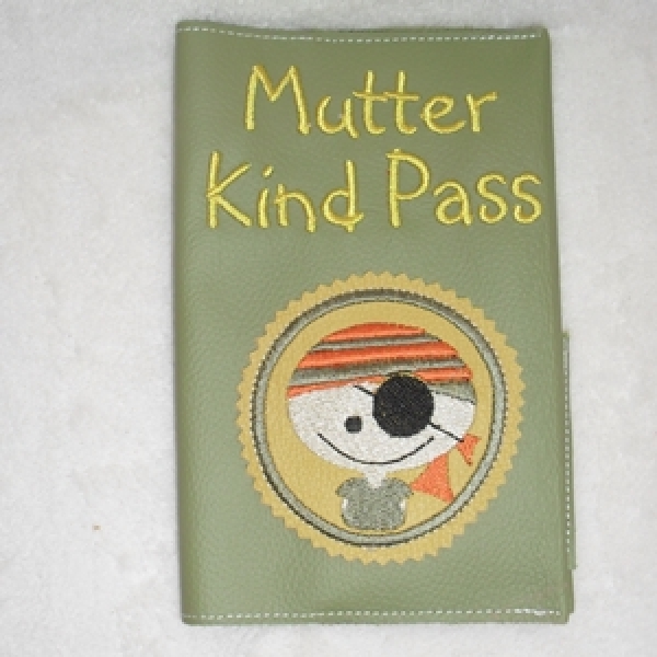 Mutter Kind Pass-Hülle Pirat lindgrün