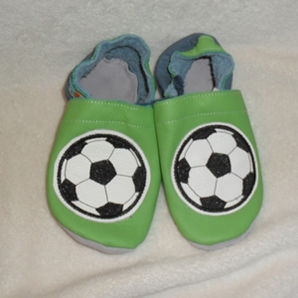 Puschen Gr. 28 apfelgrün/taubenblau Fußball