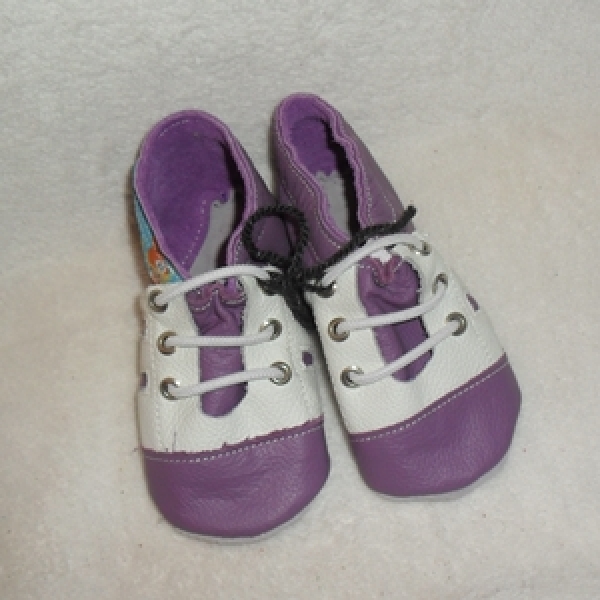 Puschen Gr. 21 lila/weiß Sporties